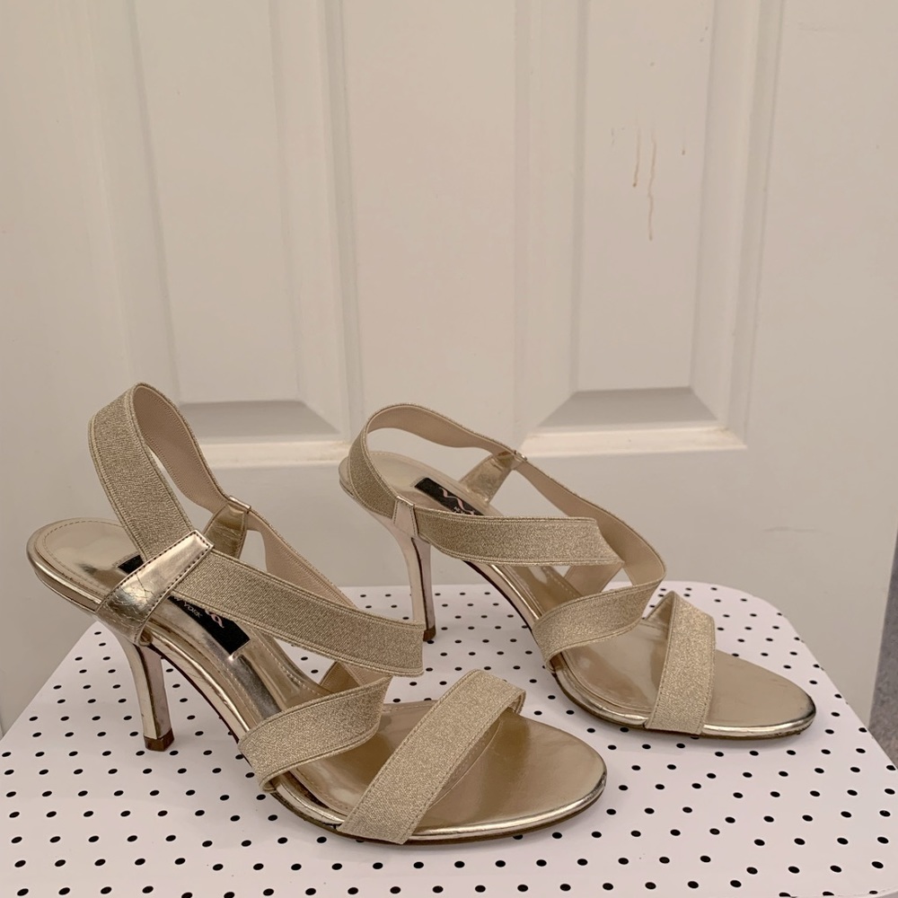 Nina Metallic Gold Strappy Heels Size 7.5